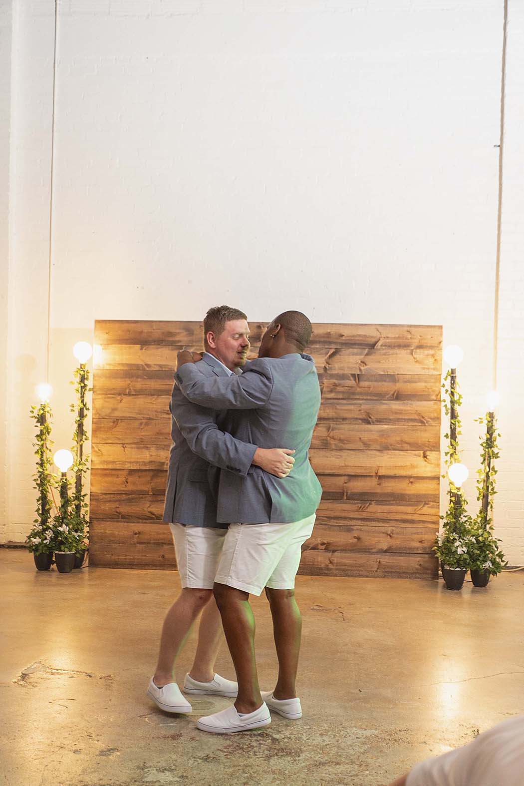 Houston wedding photographer first dance